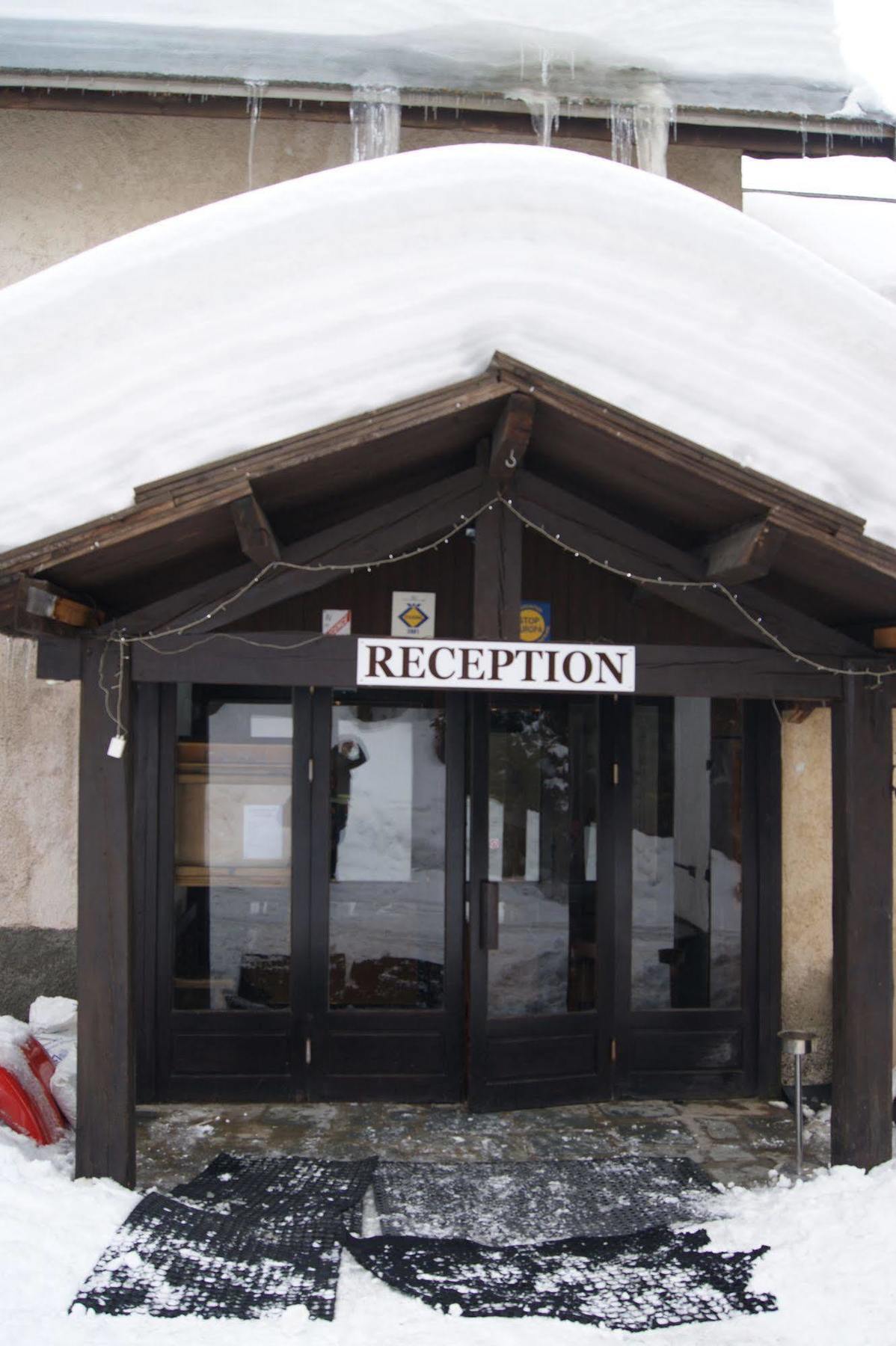 Auberge De Violaine Le Monêtier-les-Bains Exterior photo
